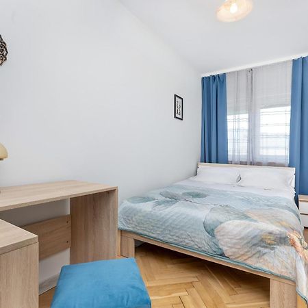 Cozy And Comfortable Wola Apartment By Noclegi Renters Varsóvia Exterior foto
